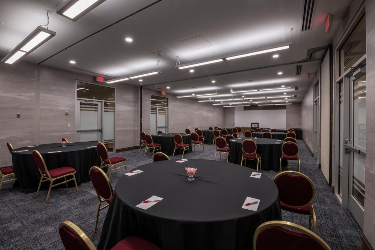 Tulsa Marriott Southern Hills Экстерьер фото
