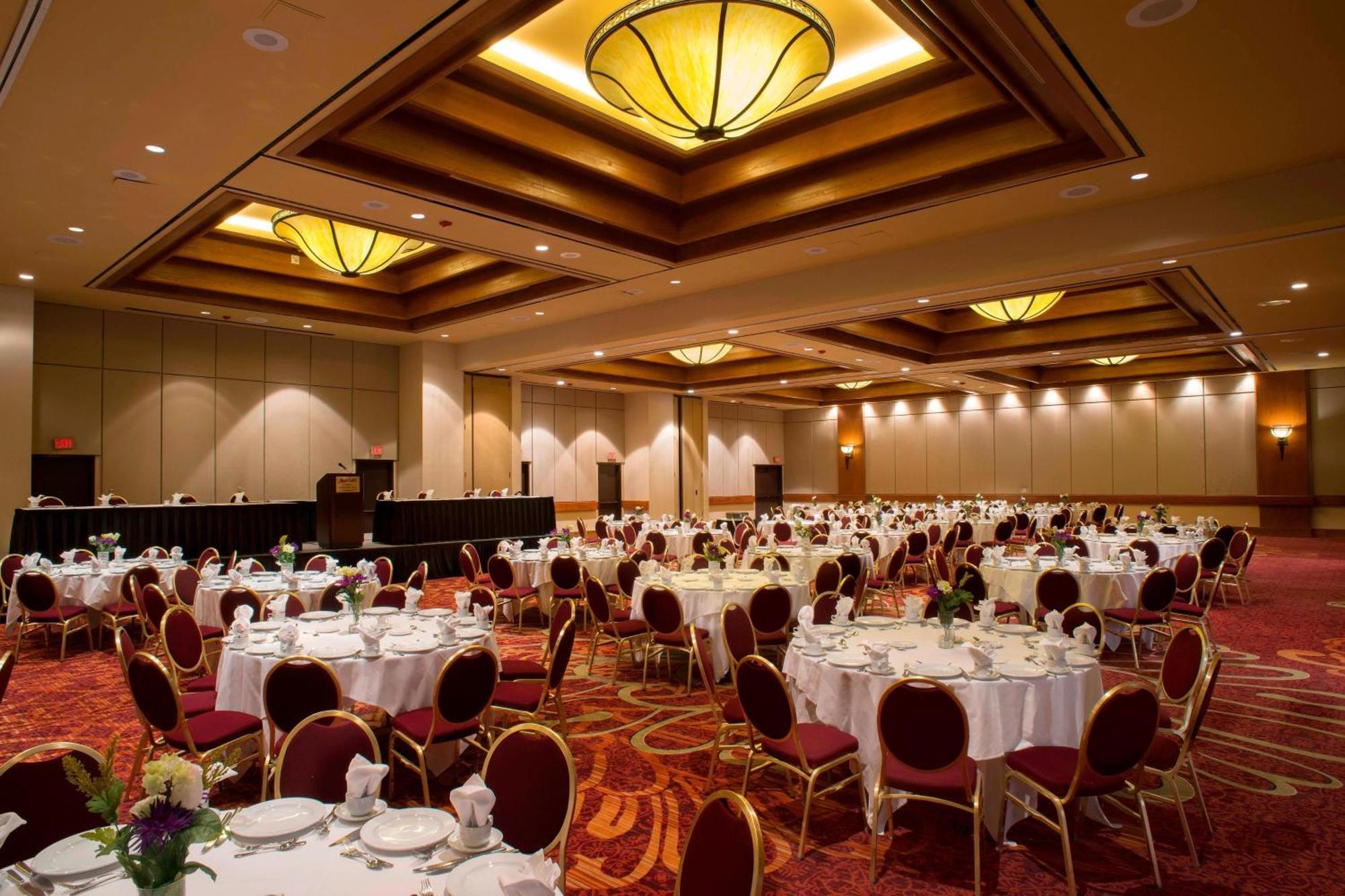 Tulsa Marriott Southern Hills Экстерьер фото