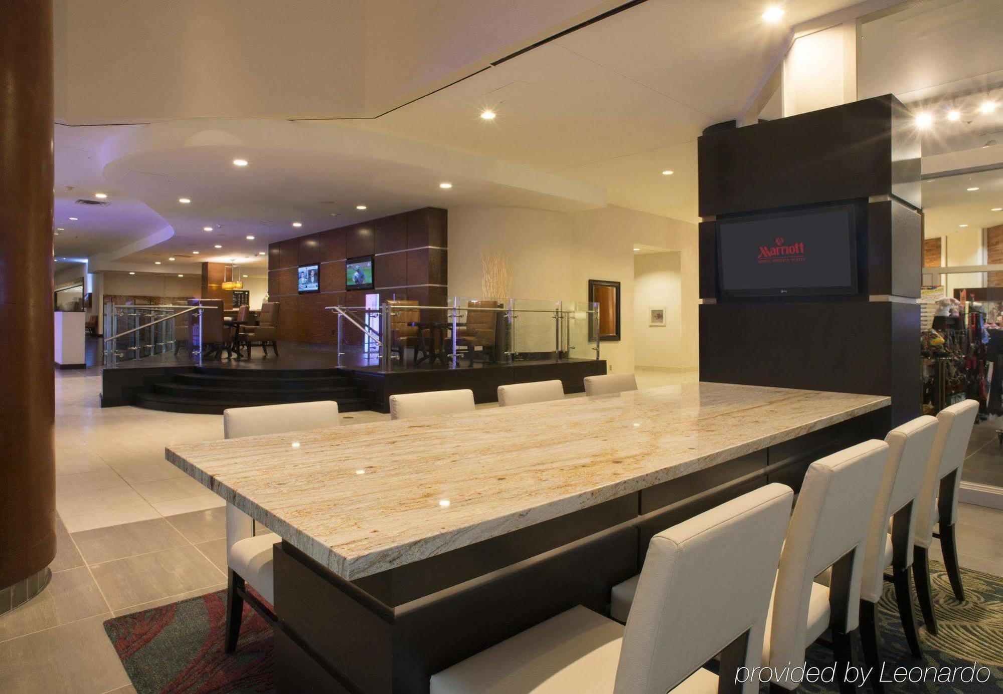 Tulsa Marriott Southern Hills Интерьер фото